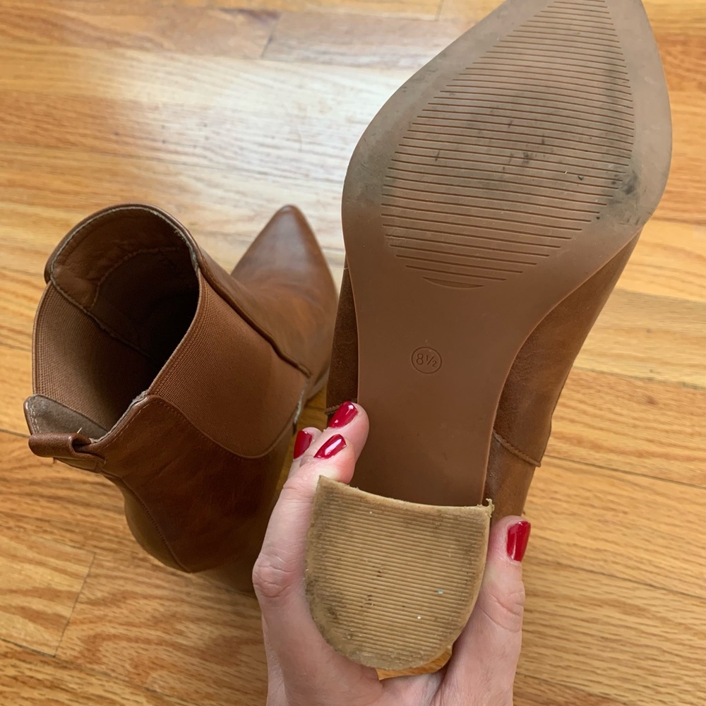 Brown Pointed Toe Ankle Boots. Wide Calf friendly. Size 8.5 - Picture 10 of 11